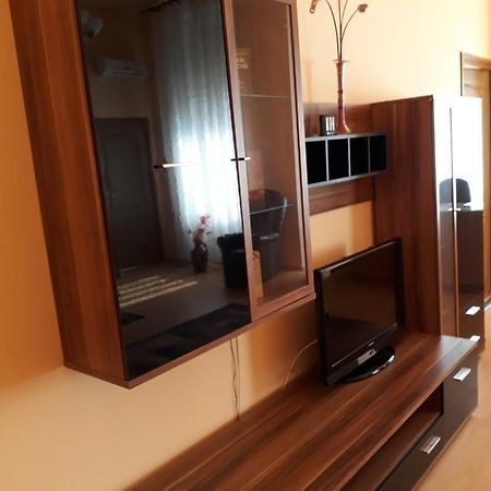 Piac Utcai Apartman Debrecen Eksteriør billede