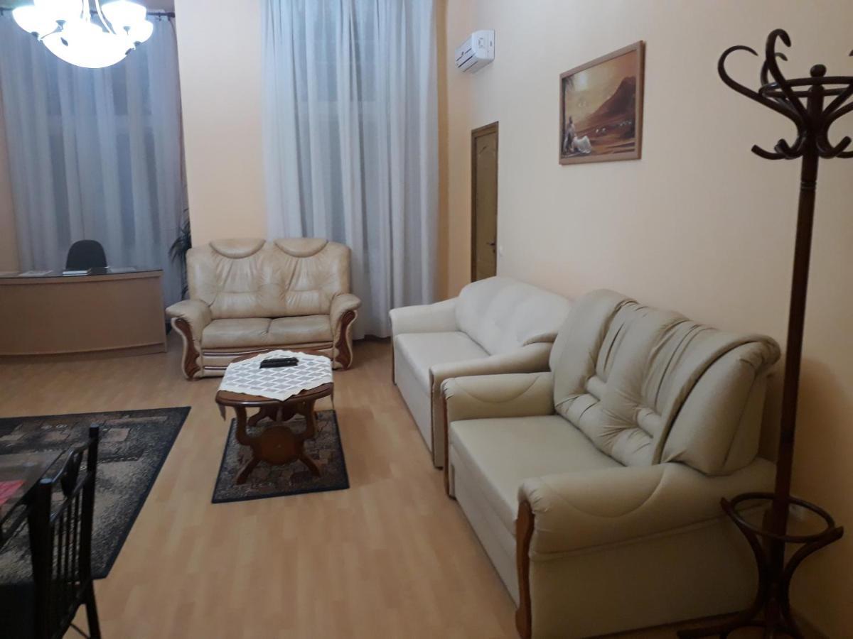 Piac Utcai Apartman Debrecen Eksteriør billede