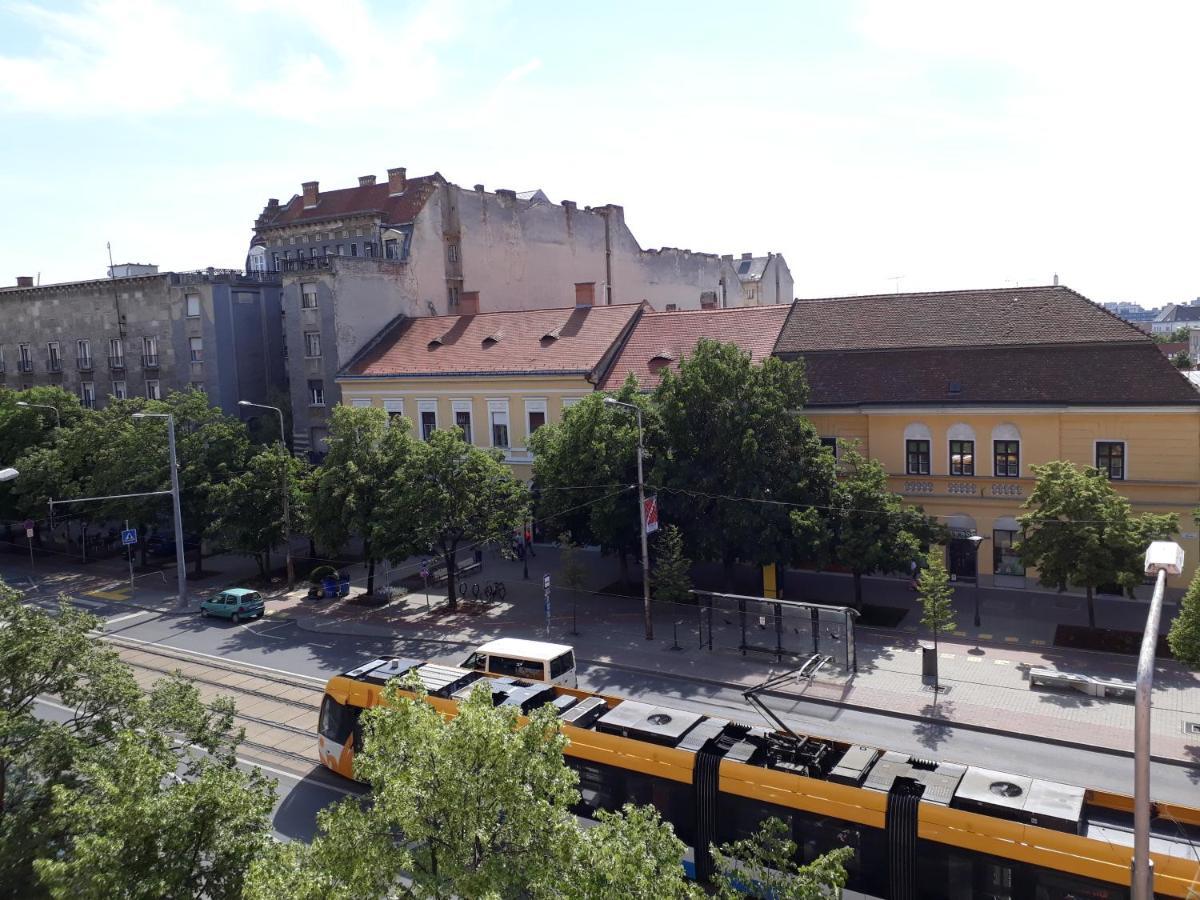 Piac Utcai Apartman Debrecen Eksteriør billede